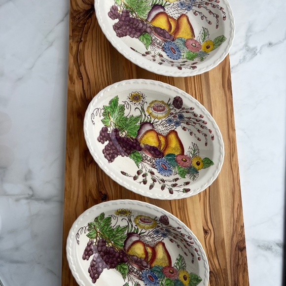 Vernon Kilns Fruitdale Other - Vintage Vernon Kilns Hand Painted 9.5 x 7.25 inch serving bowls - single